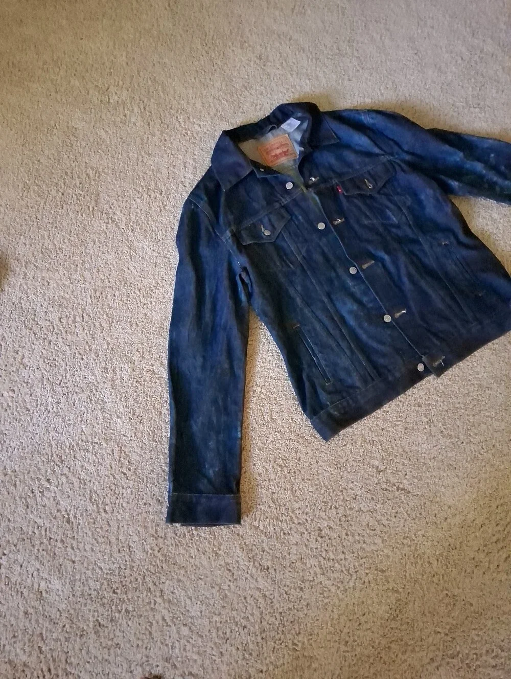 Vintage 1990's Levi Dark Blue Denim Trucker Jacket. Size XL